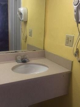 Palmetto Inn And Suites Orangeburg Kültér fotó